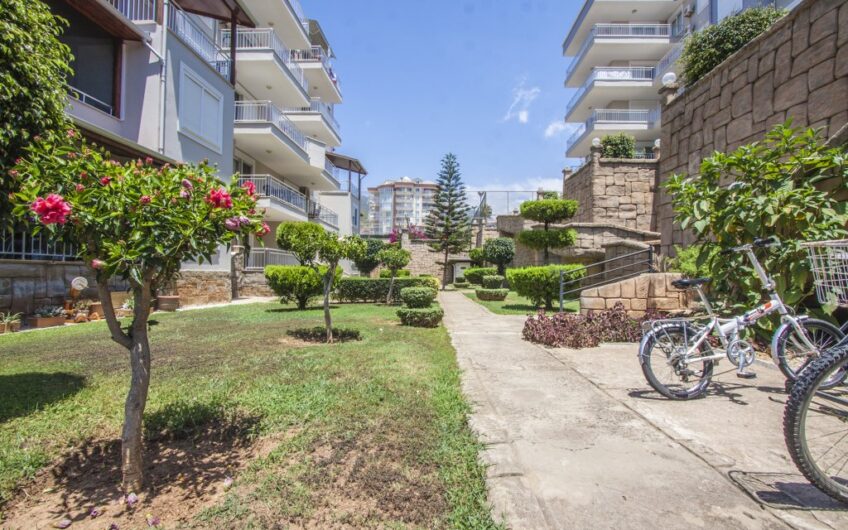 1+1 APARTMMENT İN CİKCİLLİ NEİGHBORHOOD